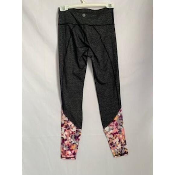 Athleta XS NWOT Ankle Legging Dark Gray with Floral Print at bottom - Picture 2 of 6
